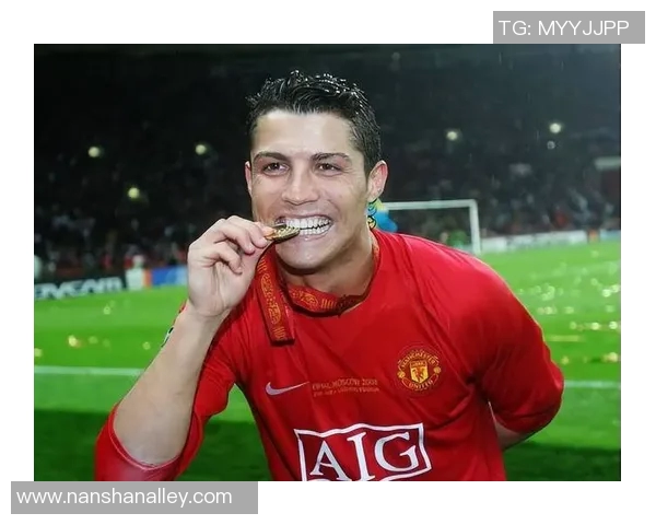 足球明星如何通过个人品牌实现商业价值的转型与发展